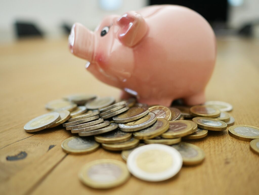 Annual Eurozone inflation climbs again to 8.1%