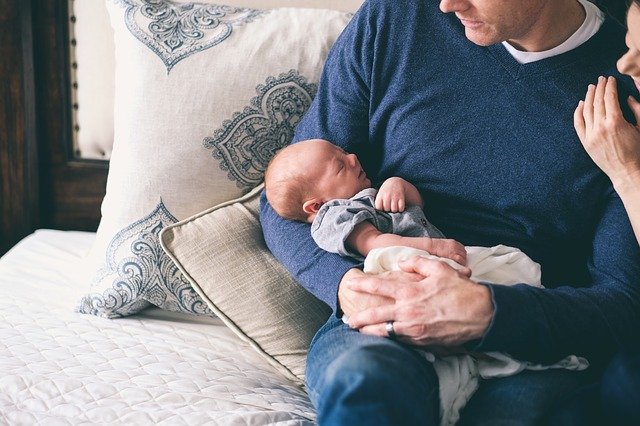 More than one in five fathers do not take their full paternity leave