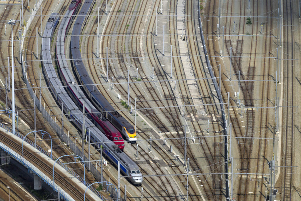 Brussels North and Midi stations are driving away foreign investors, experts warn