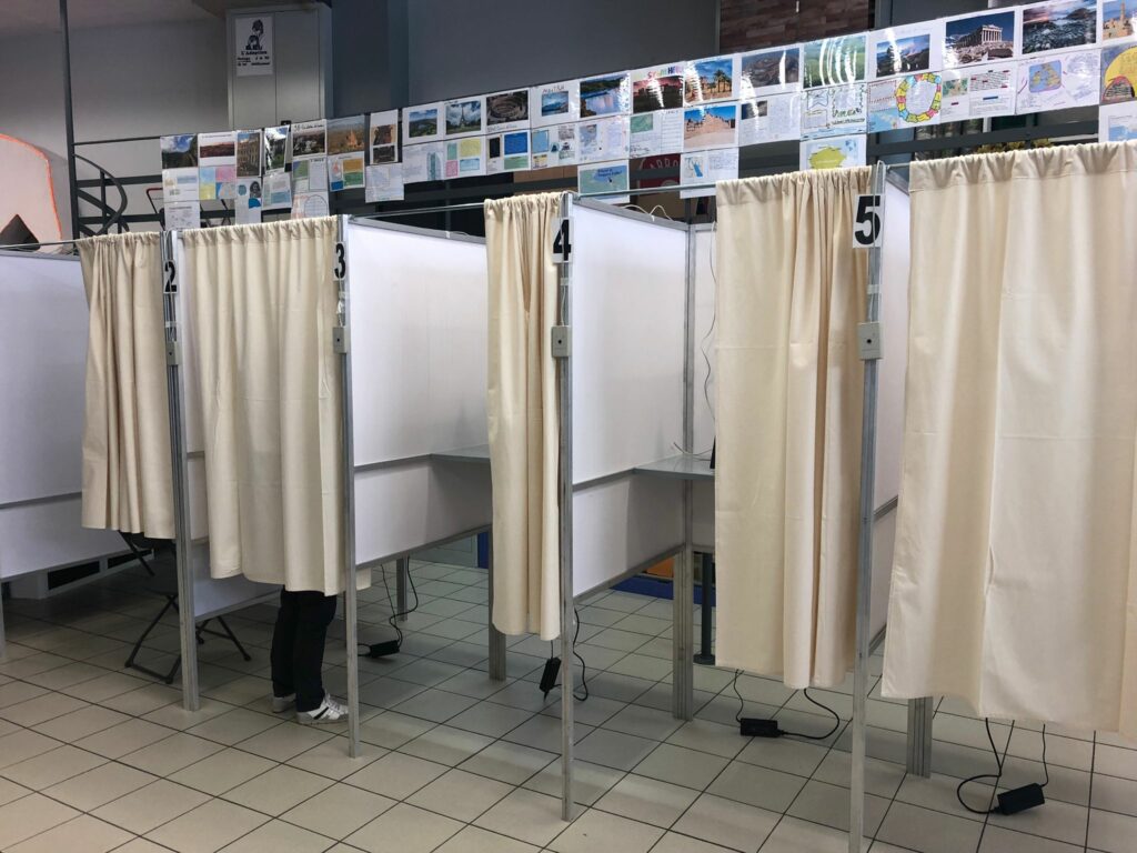 Over a million abstentions on Sunday, breaking the 2019 record