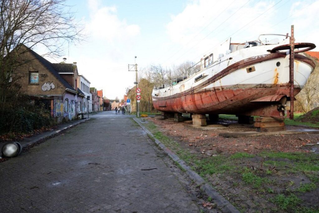 Former residents of deserted Flemish village will soon be able to buy their old homes back