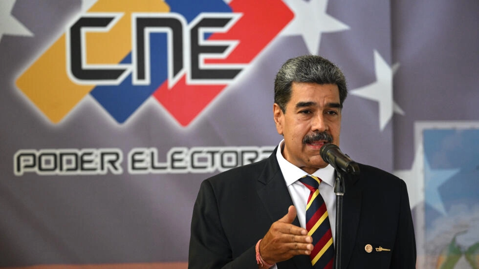 Venezuela accuses USA after loud explosions in Caracas