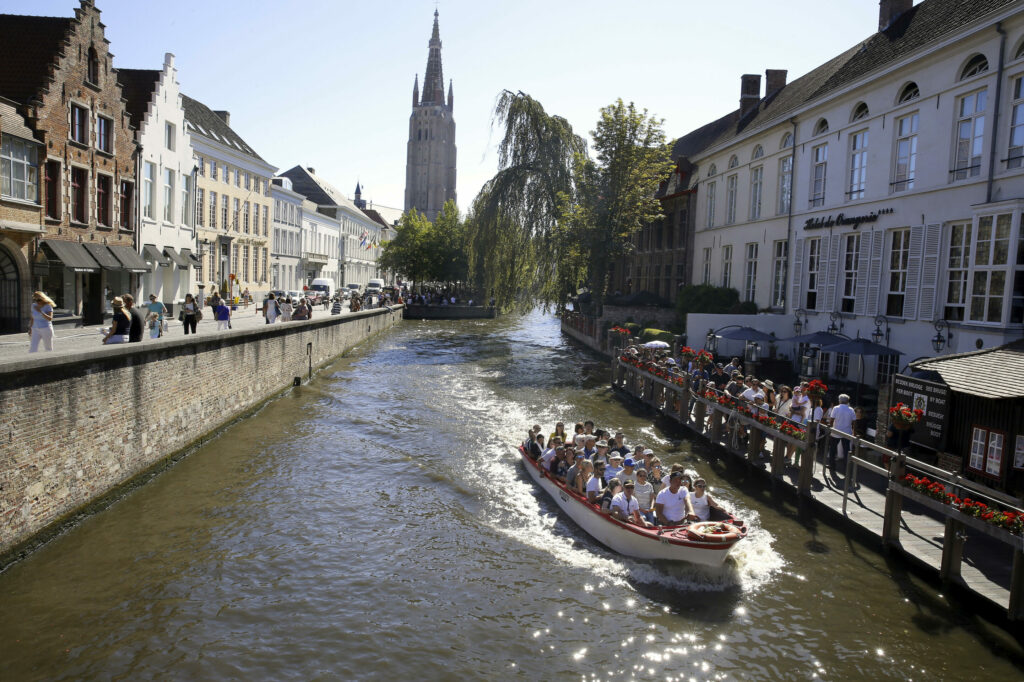 A tourist tax for a tourist trap: Bruges to tighten charges on visitors