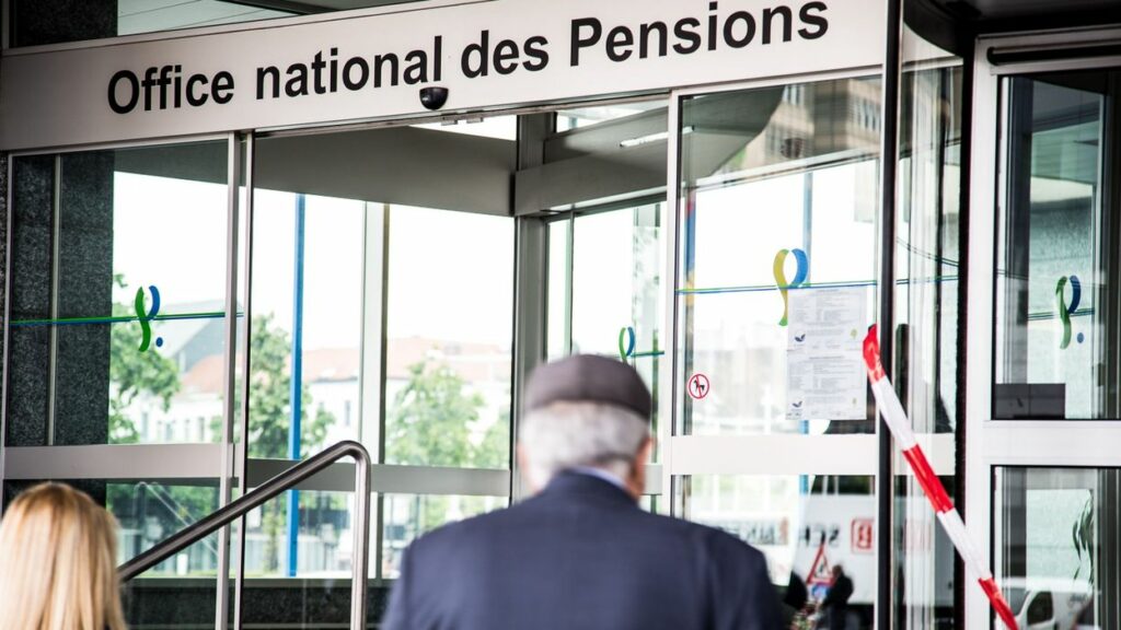 Belgian budget cuts make processing welfare payments on time impossible