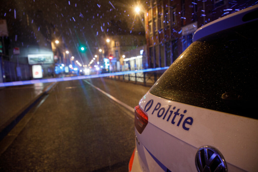 Head-on crash with police injures two in Brussels