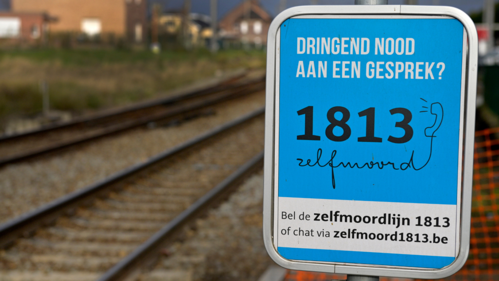 Over 23,000 people used Flemish suicide hotline in 2024