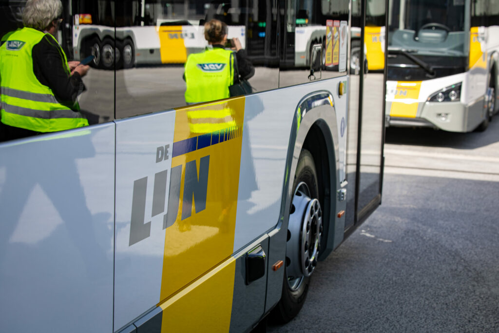 Three De lijn staff members forced to handle over 2,000 aggression reports