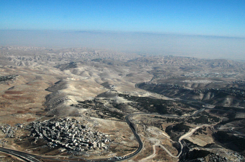 EU weighs up tougher trade restrictions on illegal Israeli settlements