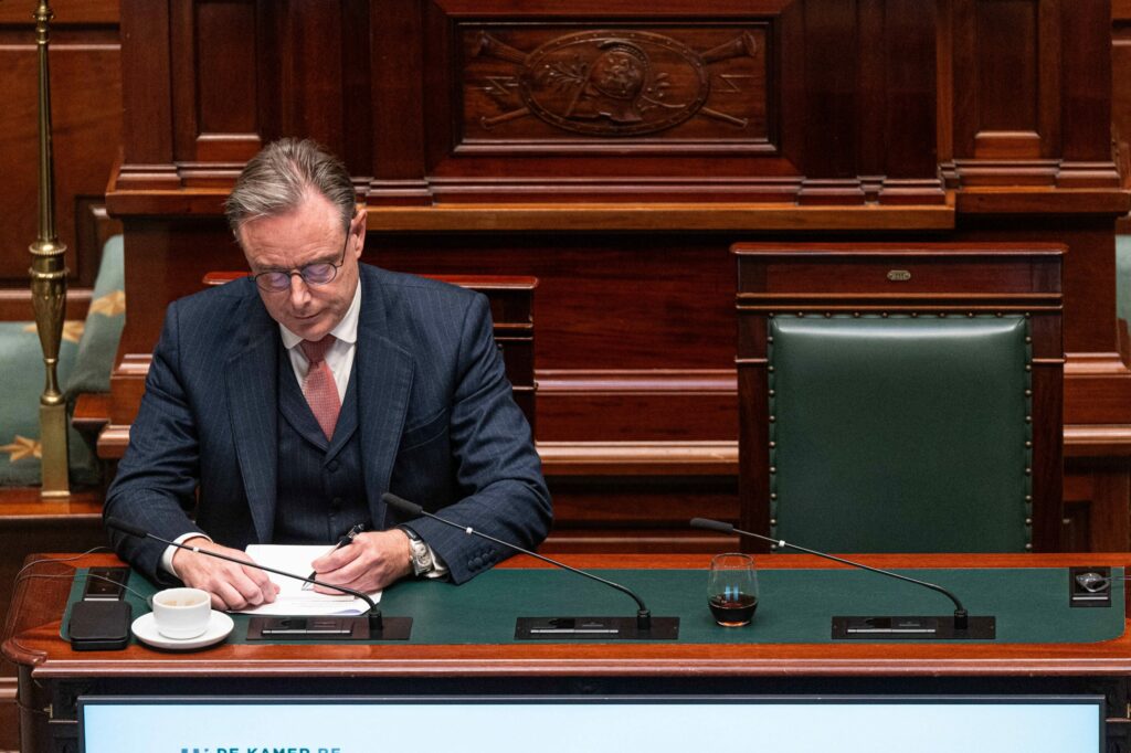S&P warns Belgium on credit rating downgrade